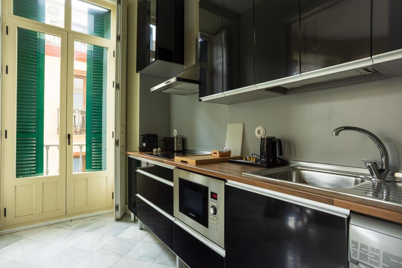 Madeinterranea Apartments Малага Экстерьер фото